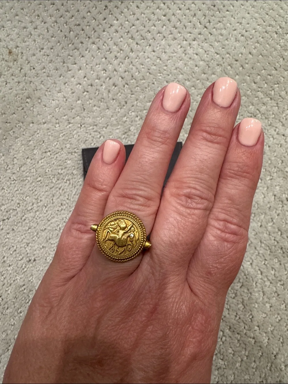 Julie Vos Reversible Gold Coin Ring - Picture 3 of 4